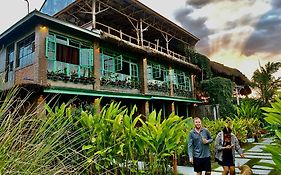 Mount Kilimanjaro 360 View Cottage